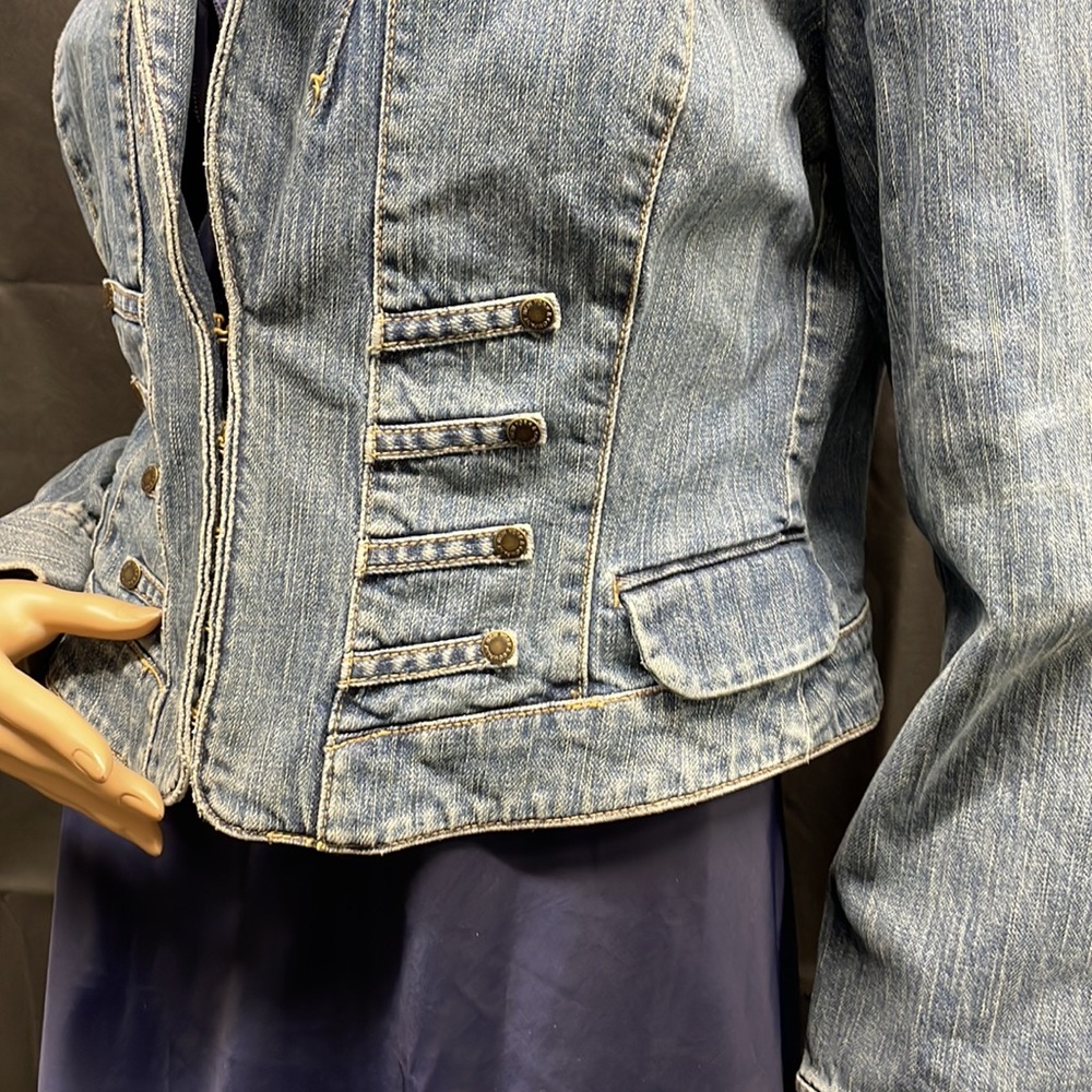 New York & Company Blue Jean Distressed Jacket NWOT - Picture 8 of 10